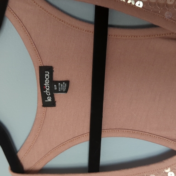 Le Chateau Sequin Tank. - Picture 3 of 5